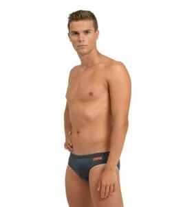 Arena Team Solid Brief -KIEFER Sales 004773 530 men s team swim briefs solid 001