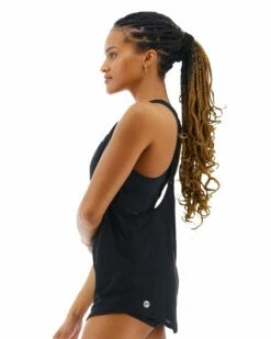 TYR Solid Madison 2 In 1 Tank -KIEFER Sales tmaso7a solid madison 2in1 tank black 1 4